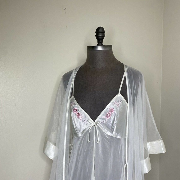 Vintage Intimo Amore Chemise with Robe Ivory set Sheer Satin Small - Picture 4 of 10